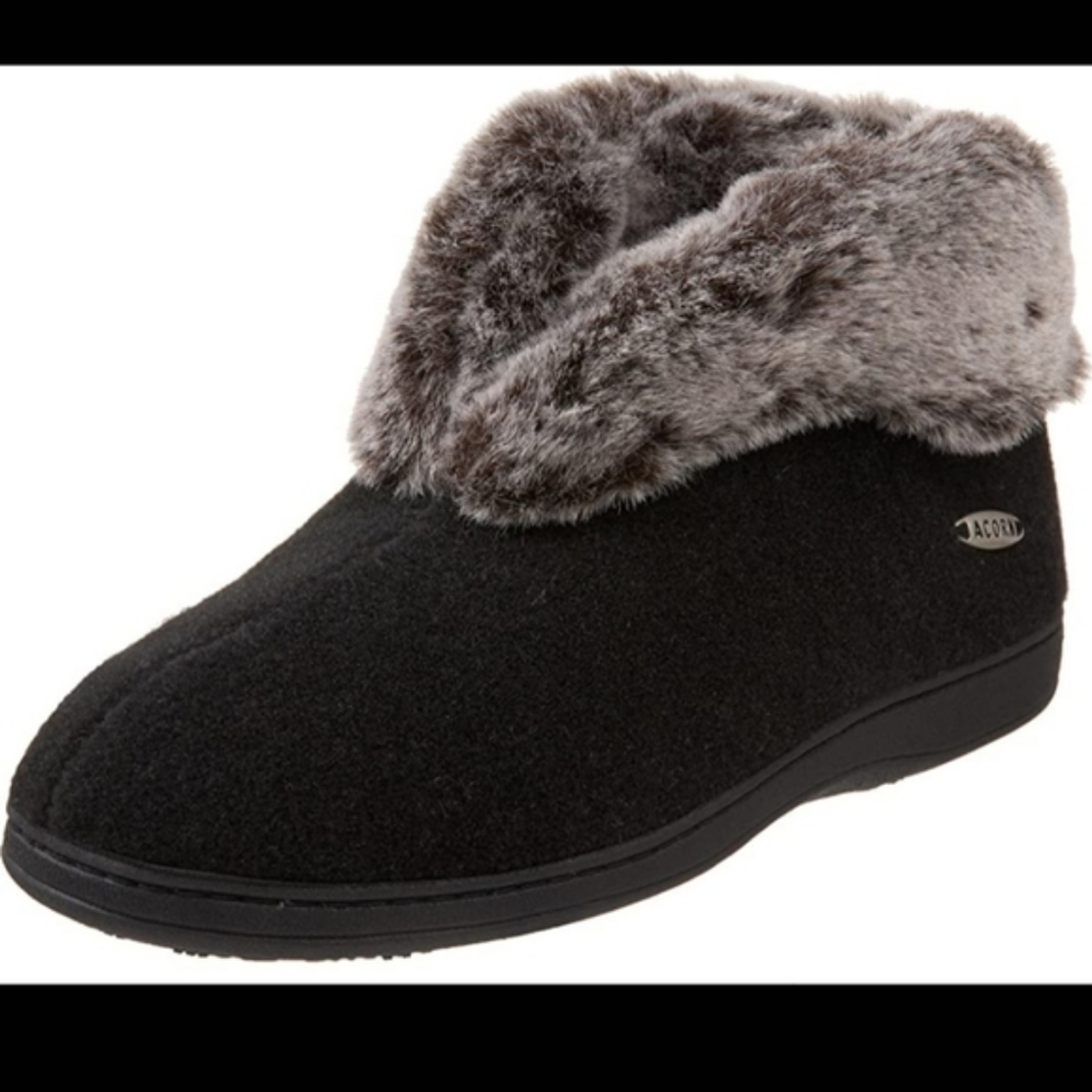 ACORN Faux Chinchilla Bootie II slippers almost new